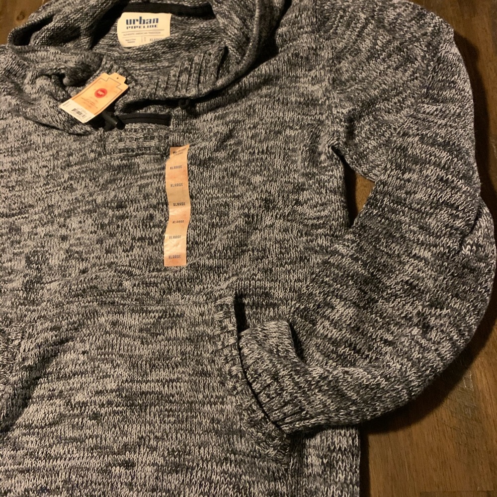 Sweater hoodie